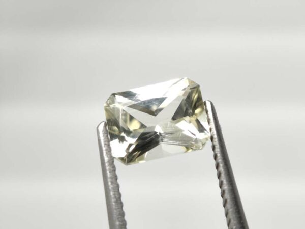 Ceylon Natural Yellow Sapphire - Image 3