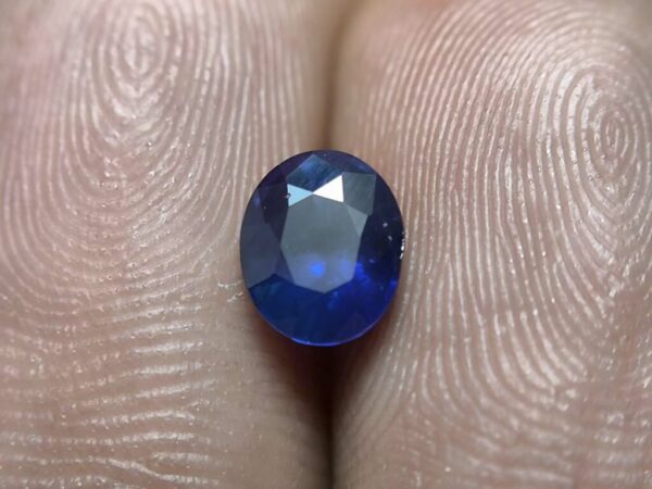 Ceylon Royal Blue Sapphire - Image 2